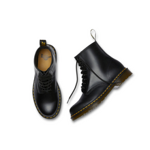 Load image into Gallery viewer, 1460 Smooth Leather Lace Up Boot Black
