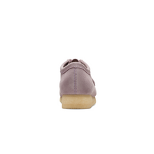 Load image into Gallery viewer, Clarks Wallabee Mauve Suede - 6
