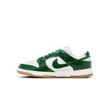 Load image into Gallery viewer, WMNS Dunk Low LX Green Ostrich
