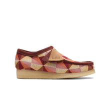 Load image into Gallery viewer, Clarks Wallabee Yellow Multi Txt
